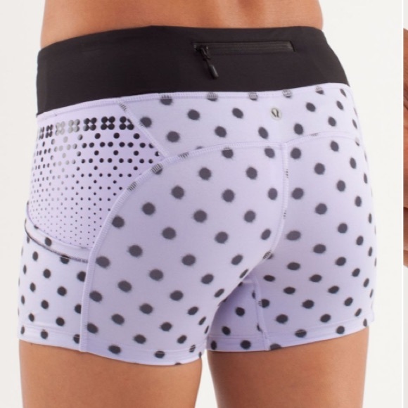 Lululemon Run: Shorty Short - Picture 2 of 7
